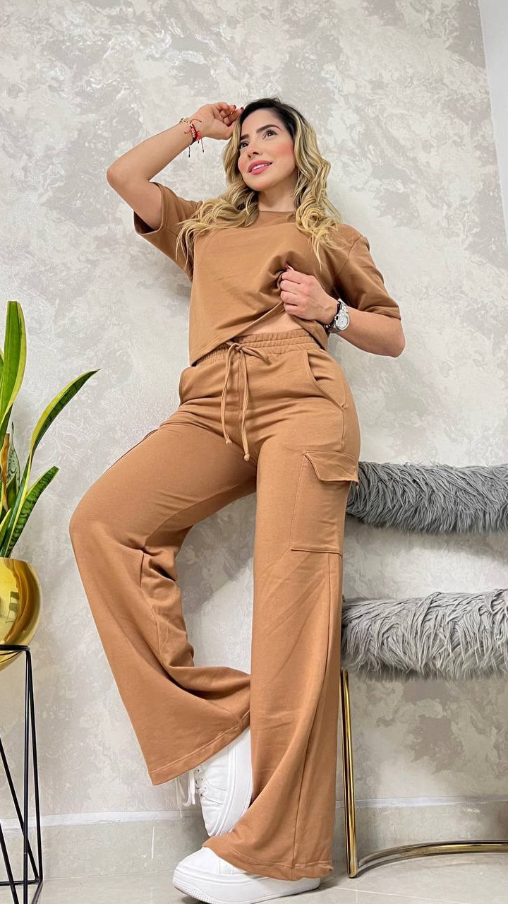 Conjunto Blusón Bota Campana Cargo